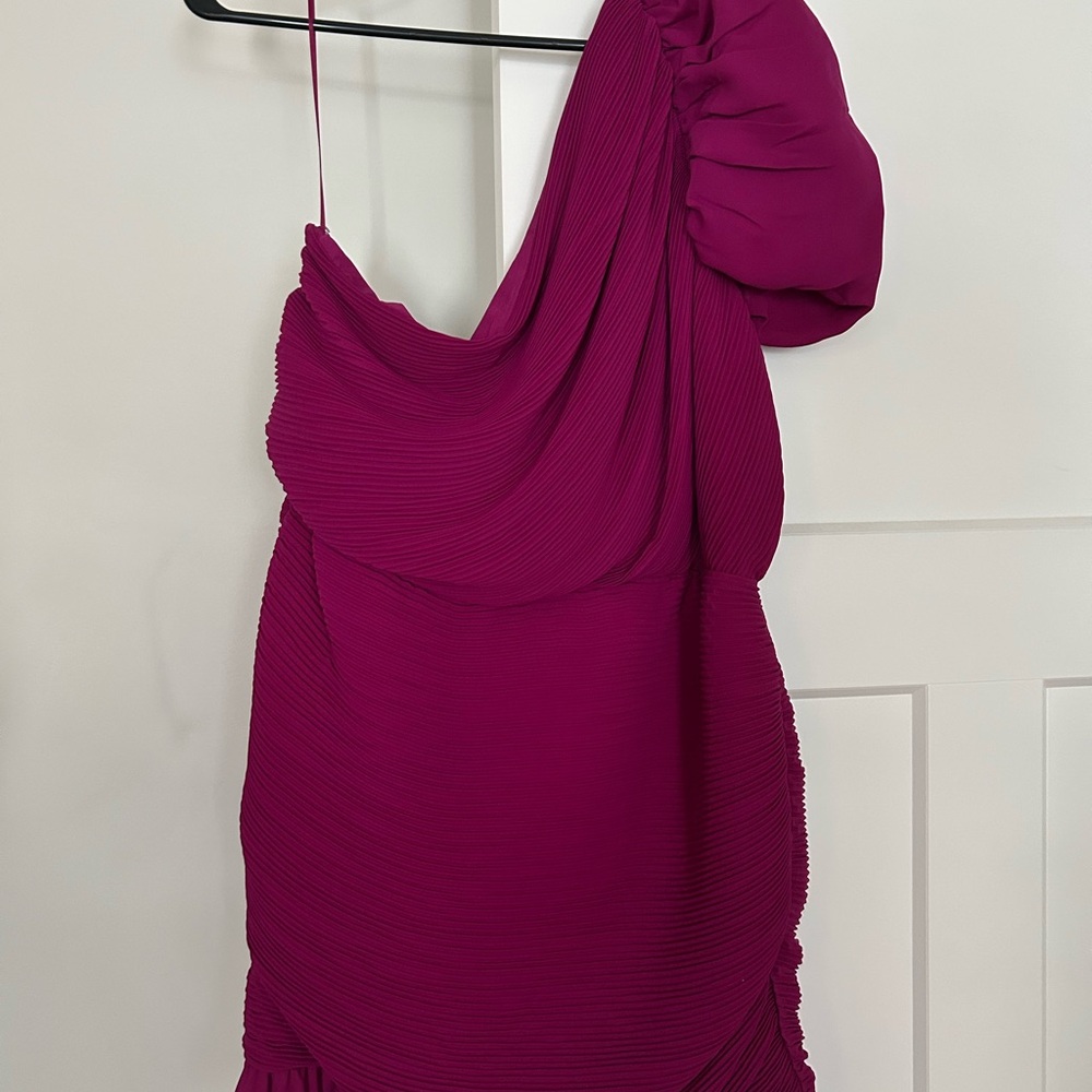 Express Magenta One-Shoulder Dress